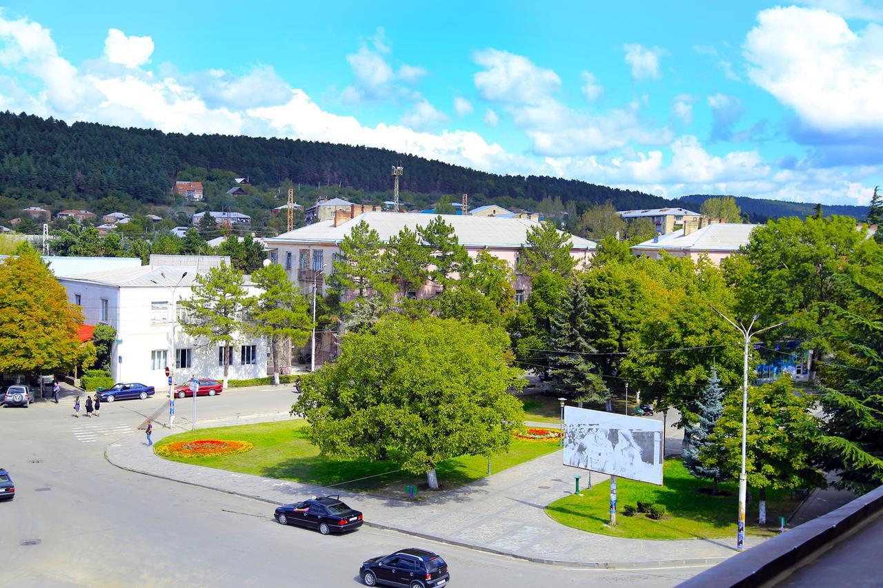 Iveria Hotel Khashuri Exteriör bild
