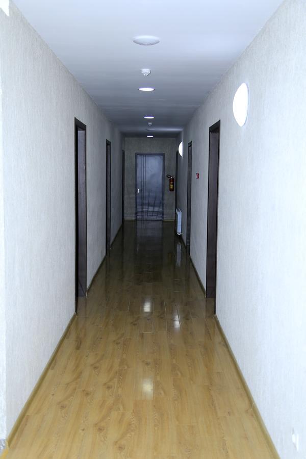 Iveria Hotel Khashuri Exteriör bild